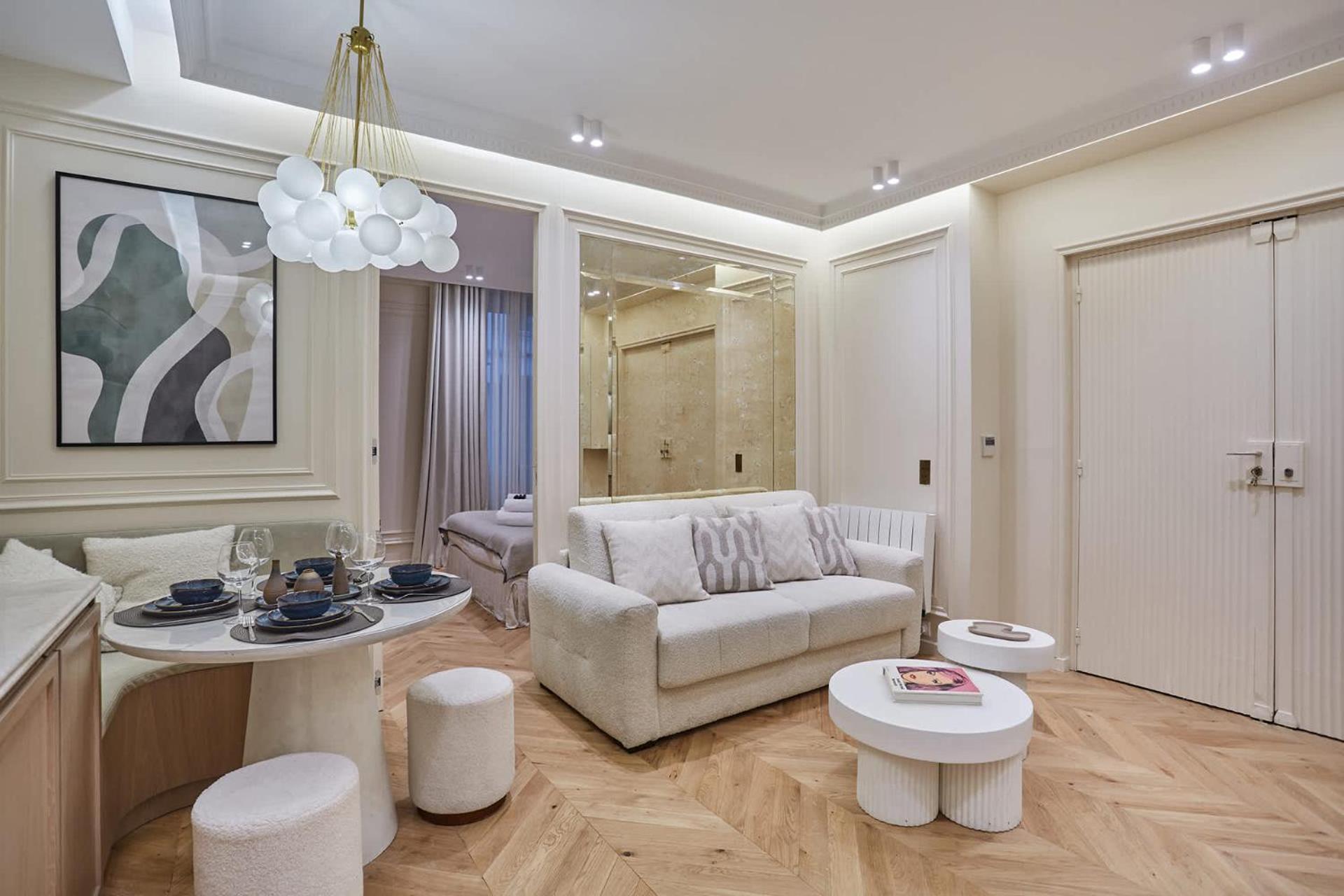 Appartement Sumptuous Opera Vendome By Studioprestige Paris