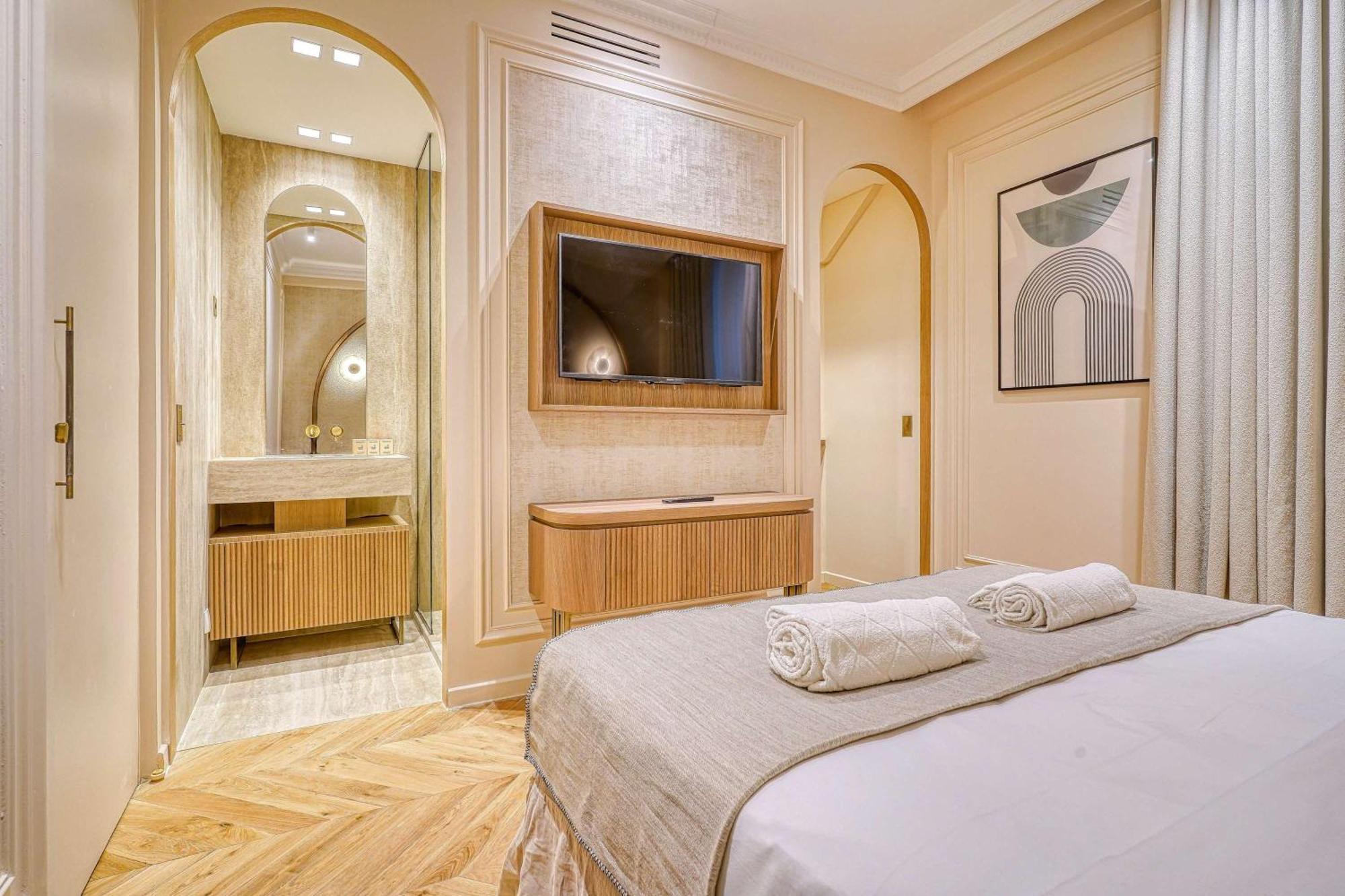 Sumptuous Opera Vendome By Studioprestige Appartement Paris